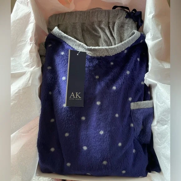 Anne Klein 2-piece Women’s Pajamas NWT